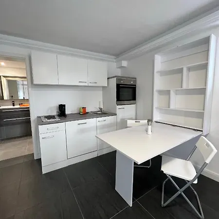 Modern In Mochenwangen *